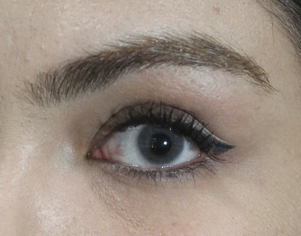 لنز رنگی Magic Eye مدل Crystal Grey مجیک لنز خاکستری کریستال